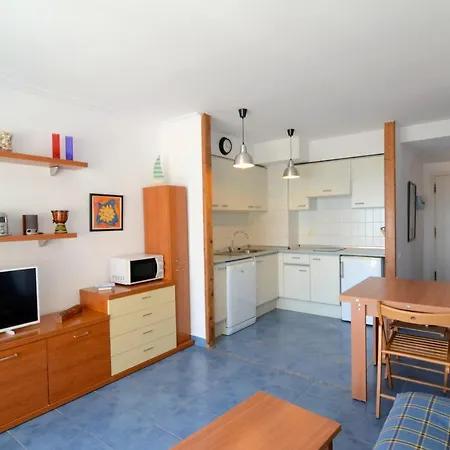 Apartment Manureva Vii 2-a