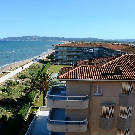 Apartment Manureva Vii 2-a